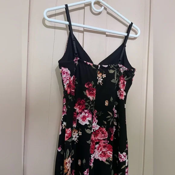 Floral Dress - Picture 5 of 6